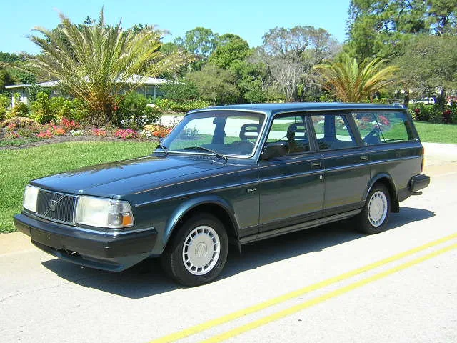 Volvo 200 Series
