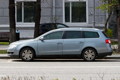 Volkswagen Passat Variant — 2