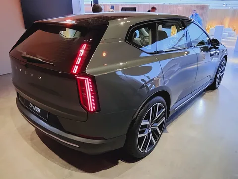 Volvo EX60 — 5