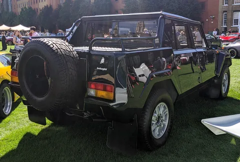 Lamborghini LM002 — 4