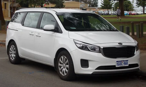 Kia Carnival (YP)