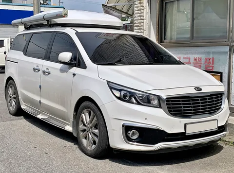 Kia Carnival (YP) — 2