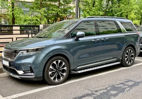 Kia Carnival (KA4) — 4