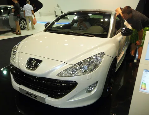 Peugeot RCZ — 8