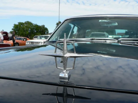 Lincoln Continental — 5