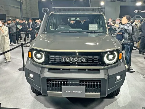 Toyota Land Cruiser FJ — 2