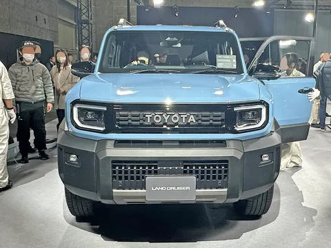 Toyota Land Cruiser FJ — 8