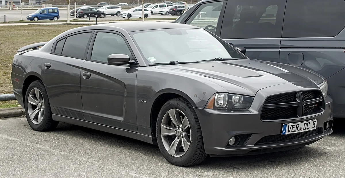 Dodge Charger LX