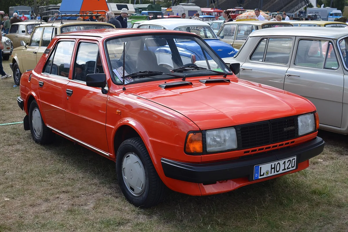 Škoda 120