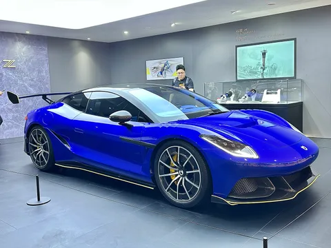 Denza Z — 3