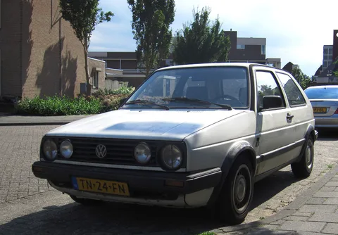 Volkswagen Golf Mk2 — 4