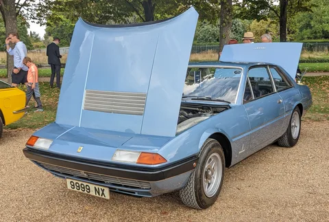 Ferrari 365 GT4 2+2 — 4