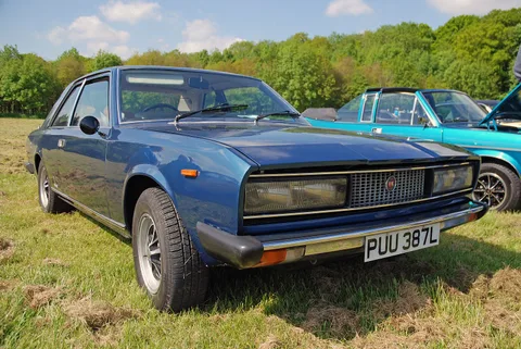 Fiat 130 Coupé — 5