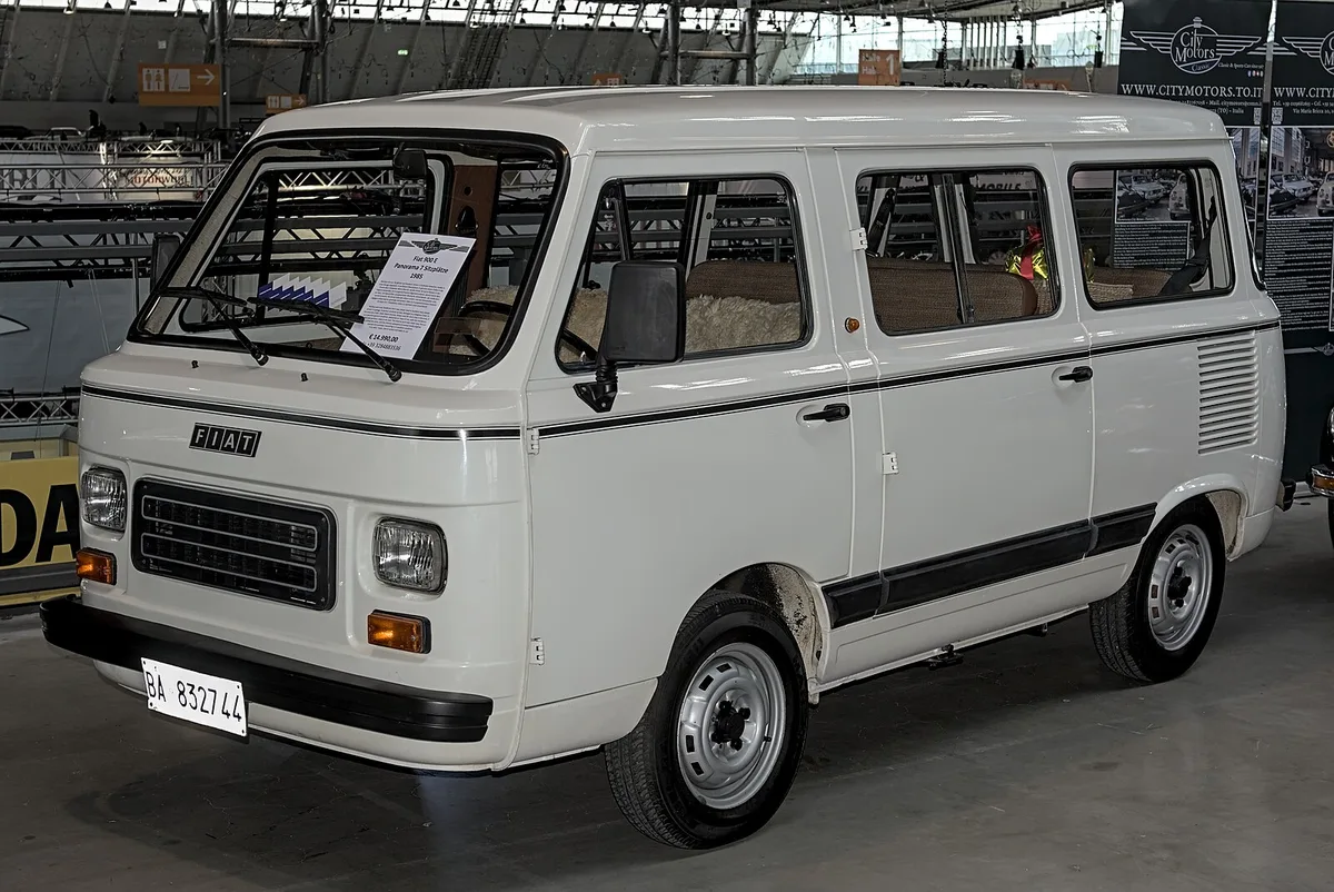 Fiat 900