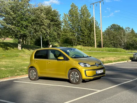 Volkswagen e-UP! — 5