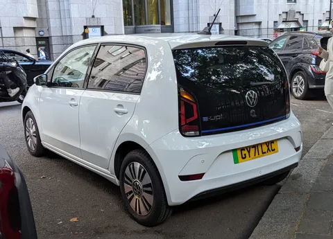 Volkswagen e-UP! — 6
