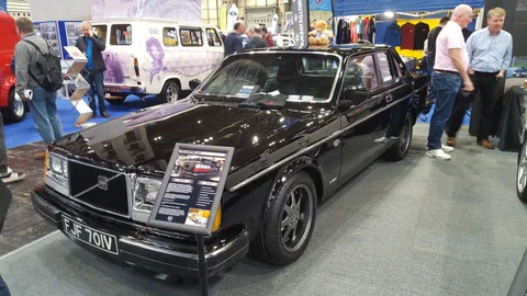 Volvo 262C — 6