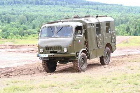 Tatra 805 — 4