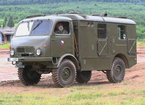 Tatra 805 — 5