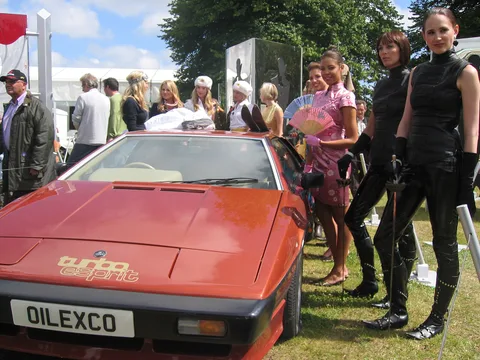 Lotus Esprit — 2