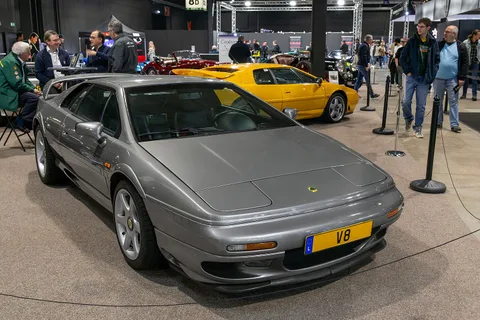 Lotus Esprit — 5