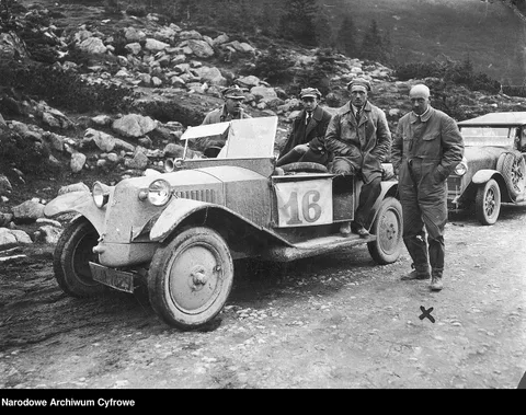 Tatra 11 — 4