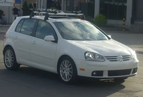 Volkswagen Golf Mk5 — 2