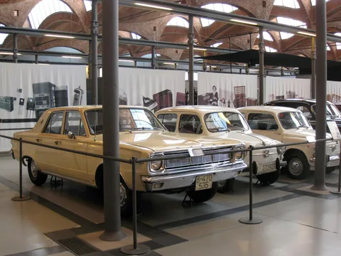 SEAT 600 — 2