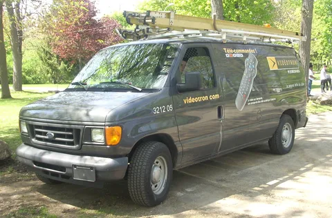 Ford E-Series — 6