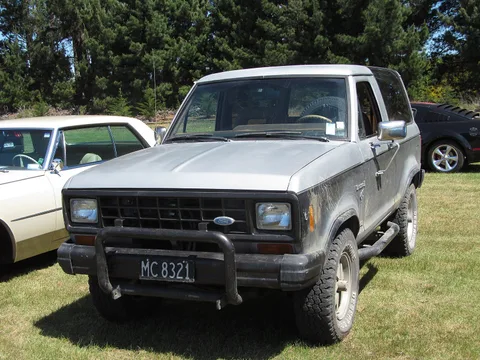 Ford Bronco II — 5