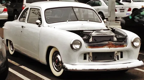 Ford Custom Deluxe — 2
