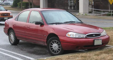 Ford Contour — 4