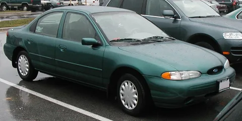 Ford Contour — 8