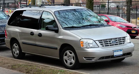 Ford Freestar — 4