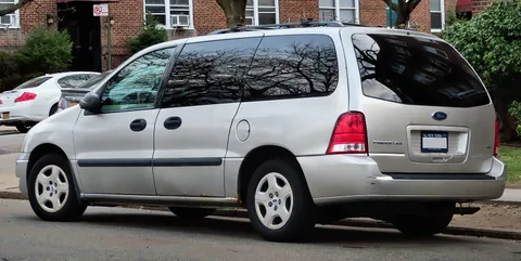 Ford Freestar — 6