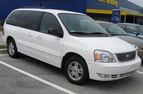 Ford Freestar — 8