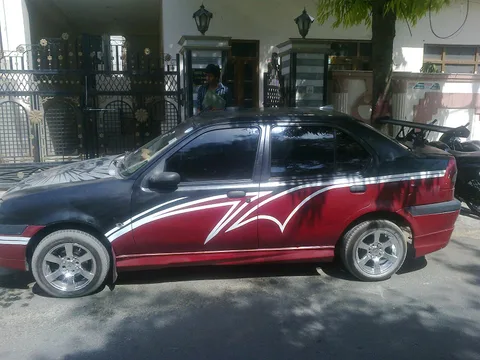 Ford Ikon — 6