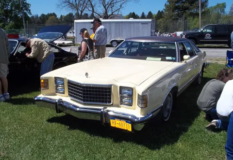 Ford LTD II — 7