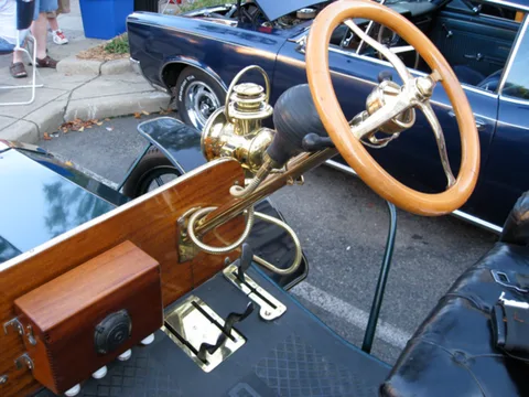 Ford Model R — 4
