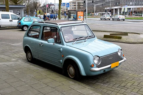 Nissan Pao — 2