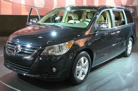 Volkswagen Routan — 2