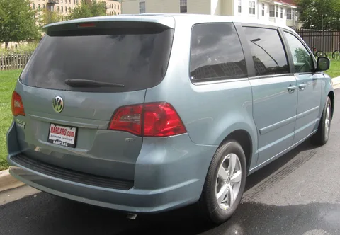 Volkswagen Routan — 3
