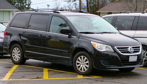 Volkswagen Routan — 5