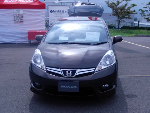 Honda Fit Shuttle — 5