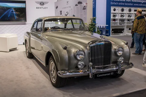 Bentley S2 Continental — 8