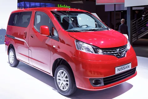 Nissan Evalia — 4