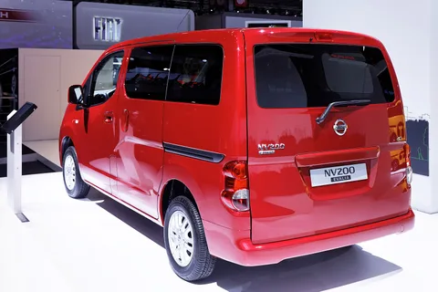 Nissan Evalia — 6