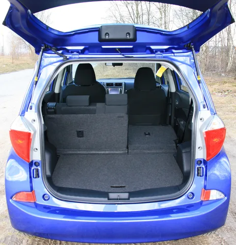 Toyota Verso-S — 6