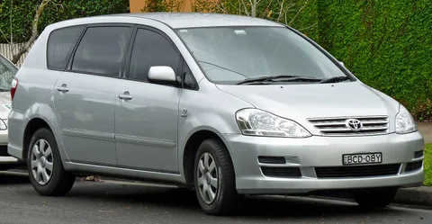 Toyota Avensis Verso — 7