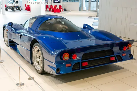Nissan R390 GT1